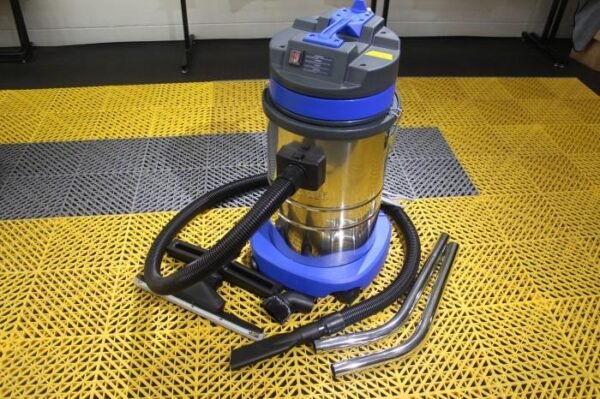 Vacuum Cleaner Wet and Dry Industrial BF 575 30L 1500W Heavy Duty