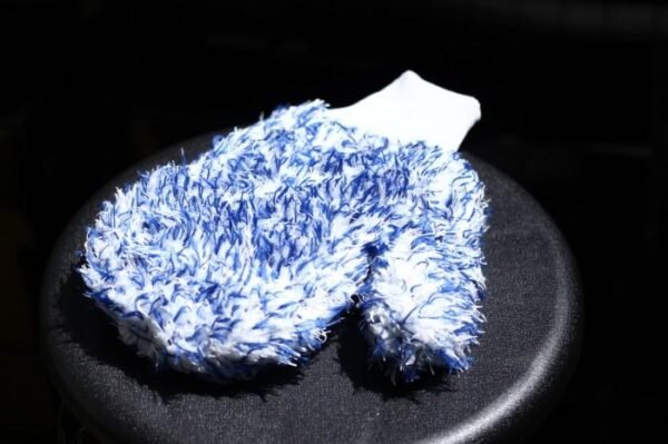 Wash Mitt Microfiber with Thumb