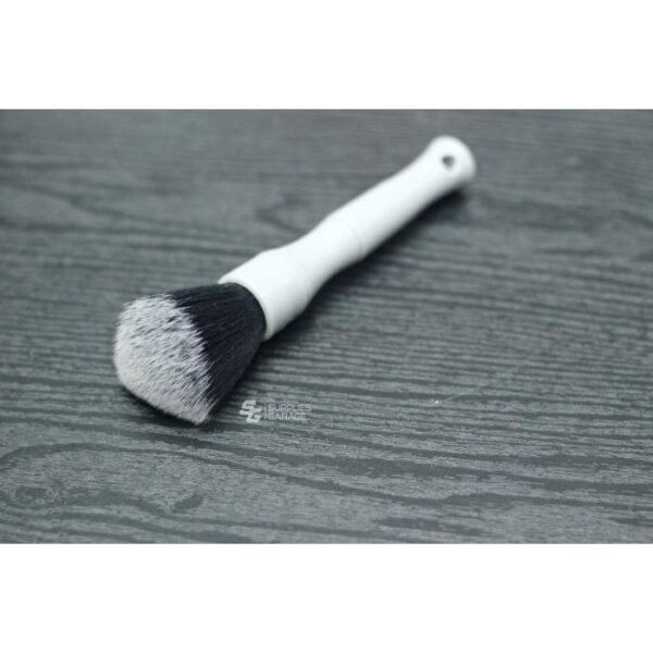 SG Super Soft Detailing Brush Short Handle - Image 2