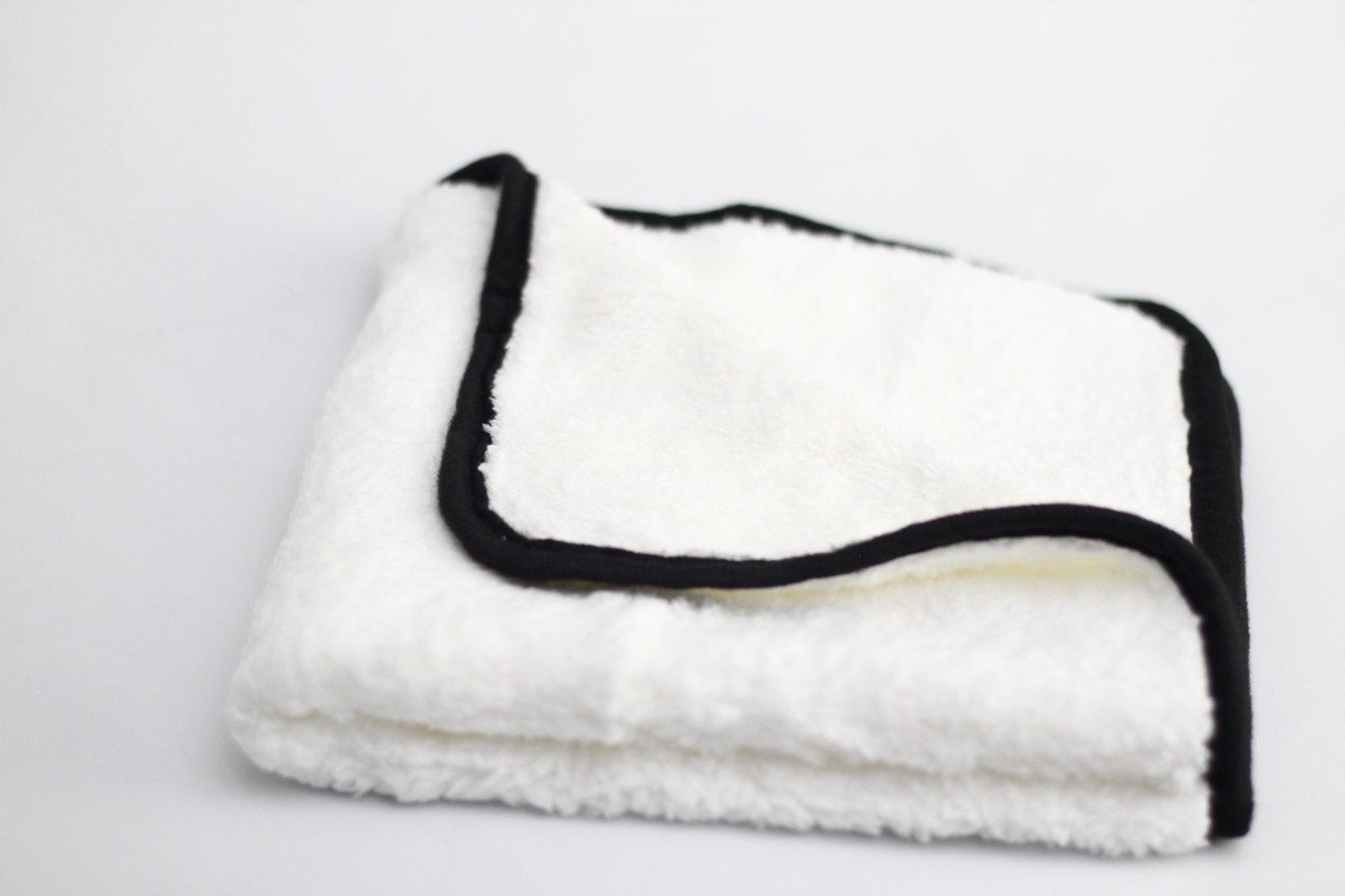 Thick Plush Microfiber Towel 40 x 40 cm White Super Soft Kain Lap Super Halus Putih 40 x 40 cm Tebal