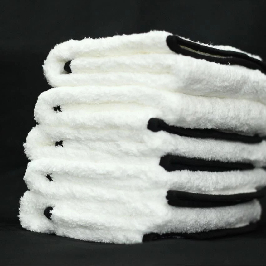 Thick Plush Microfiber Towel 40 x 40 cm White Super Soft Kain Lap Super Halus Putih 40 x 40 cm Tebal - Image 4